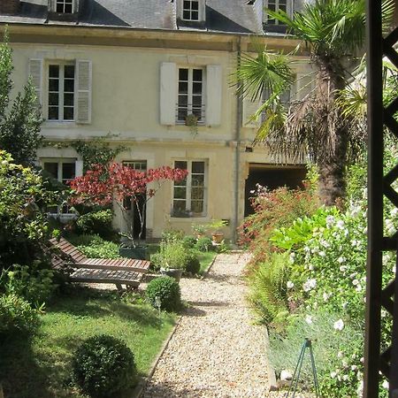 Bed and Breakfast Le Murmure De La Falaise Beaumont-le-Roger Exterior foto