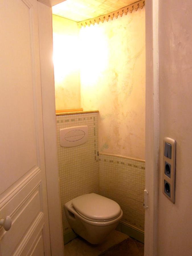Bed and Breakfast Le Murmure De La Falaise Beaumont-le-Roger Exterior foto