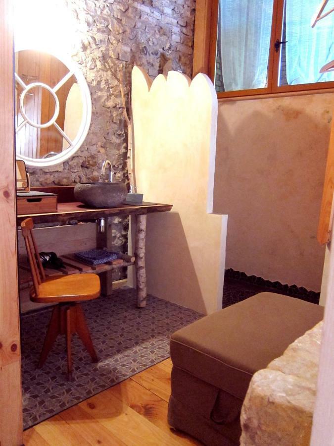 Bed and Breakfast Le Murmure De La Falaise Beaumont-le-Roger Exterior foto