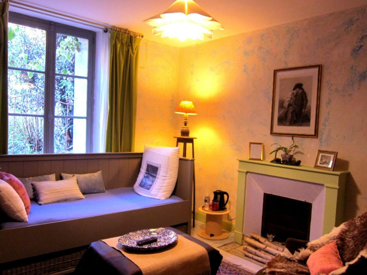 Bed and Breakfast Le Murmure De La Falaise Beaumont-le-Roger Exterior foto